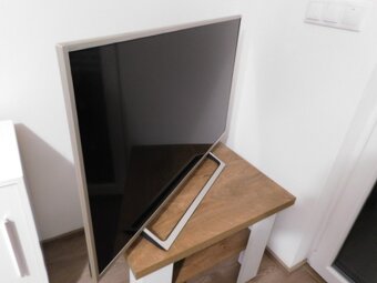 TV SONY - BRAVIA - 8