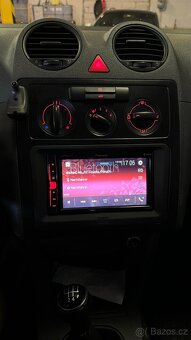 VW Caddy Life 5 míst 1.4 16v krásný stav - 8