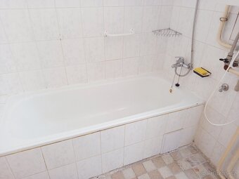 Prodej bytu 2+1 v ulici 1. Máje, Vejprnice (8 km od Plzně). - 8