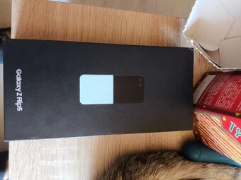 Z Flip 5 8/512 GB - 8