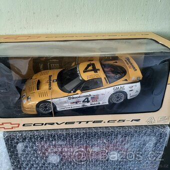 1:18 Autoart Kyosho Okruhove modely. - 8