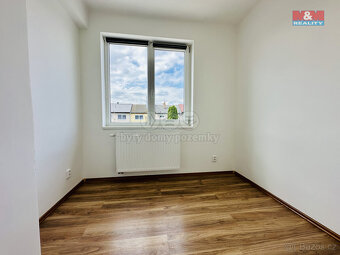 Prodej rodinného domu 4+kk, 94 m², Hevlín - 8