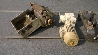 indigátor, odkalovač a delička - 8