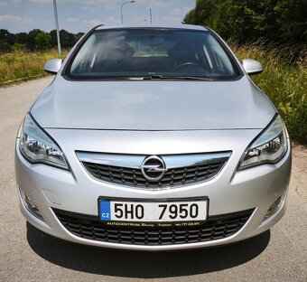 OPEL ASTRA 1.6 BENZÍN, ROK 2010, NAJETO 118.700 KM - 8
