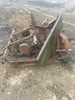 Prodám traktor BELORUS 082,mozne dokoupit příslušenství. - 8