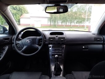 Toyota Avensis - 8