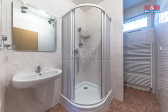 Pronájem rodinného domu, 150 m², Bradlec, ul. Okružní - 8