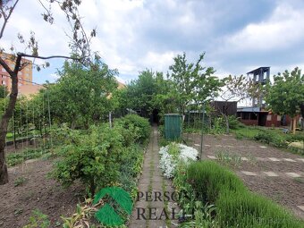 Prodej pozemky - zahrady, 371 m2 - Chomutov, ev.č. 02324 - 8