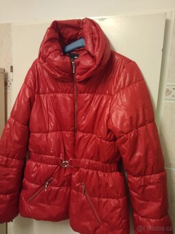 H&M zimní dámská bunda velikost 40/42. - 8