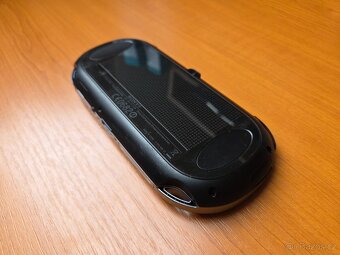 "REZERVACE" Sony Playstation PS Vita 1100 (OLED, 3G) - 8