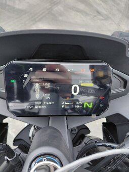 CF Moto 675 SR-R - 8