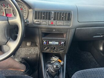Volkswagen Golf IV 1.6i 77Kw - Klima - 8