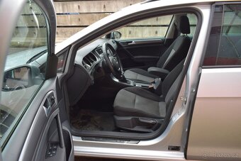 Volkswagen Golf VII VARIANT 1.6TDi/VÝBAVA/2015 - 8