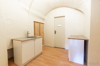 Byt 2+1, 90 m², Šumperk, ul. nám. Míru (k rekonstrukci) - 8