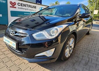 Hyundai i40 2.0-GDi-benzín-NAVI-KAMERA - 8