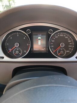 🚗 Volkswagen Passat B7 HIGHLINE 2.0 TDI DSG – TOP STAV - 8