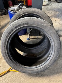 Pneu 275/45 r20 - 8