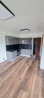 kontejnerový/obytný a kancelářský pavilon celoročně - 8