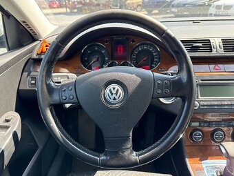 Volkswagen Passat 2.0 TDI 103kW HIGHLINE DSG 1.MAJITEL CZ - 8