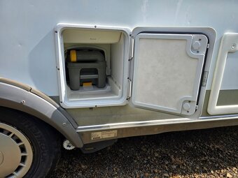 Karavan HYMER NOVA UOPLYST 532 EN, r.v 2000 - 8