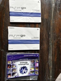 Sony Playstation Portable,PSP Go 16GB, Piano Black - 8