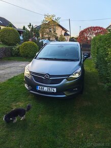 Opel Zafira, 1,6 TURBO (147 kW/200k), r.v. 2017, 7 míst - 8