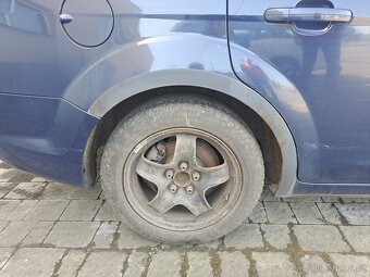 Prodám vozidlo Ford Focus na náhradní díly nebo na opravu - 8