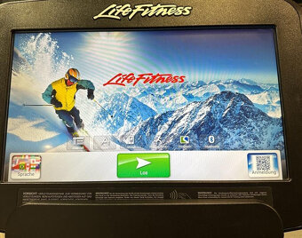 Běžecký pás Life Fitness Pouze 35 hodin provozu TOP - 8