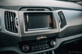 Kia SPORTAGE 2.0 - 8