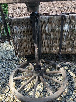 Nádherný Starožitný kočár - 8