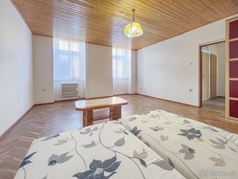 Pronájem prostorného bytu 2+1, 84 m2 - centru města - 8