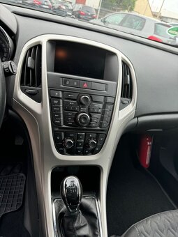 Opel Astra - 8