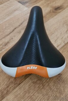 KTM sedlo - 8