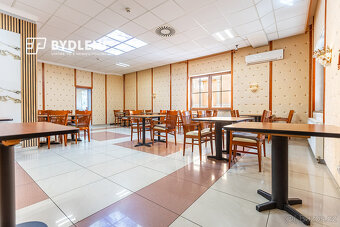 Pronájem vybavené restaurace s terasou - 8