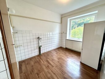 Rodinný dům / Vila, zahrada, garáž, vše v atraktivní lokalit - 8