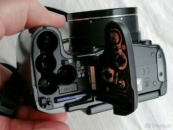 Canon PowerShot S5 IS - 8