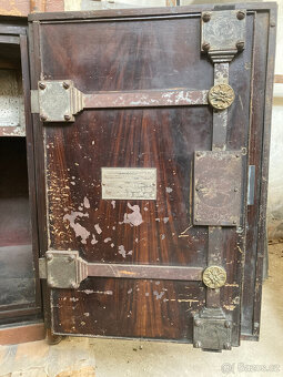 Trezor starožitný Popelka za 12.000 kč - 8