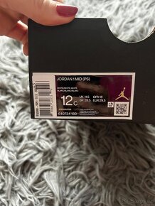 Nike Air Jordan 29,5 Dětské,bílé kožené kotníkové. - 8