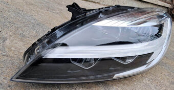 Levý přední LED světlomet Volvo V40, 32228479 - 8