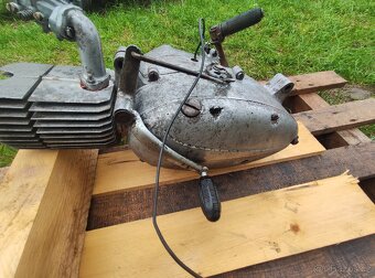 Motor Jawa Mustang Pionýr - 8
