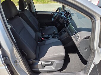 Nabízím k prodeji Volkswagen Touran 1.2 TSI 81 Kw - 8