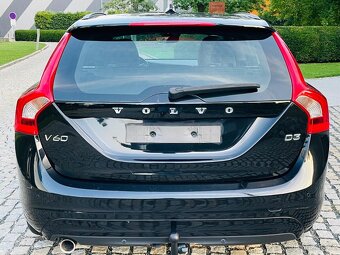 Volvo V60 2.0D3 5VÁLEC MANUÁL LED TAŽNÉ SENZORY FACELIFT - 8