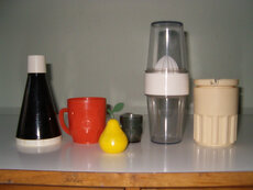 Starší věci do kuchyně, nůž, dřevěný váleček atd. - 8