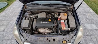 Opel Astra h 1.6 77kw - 8