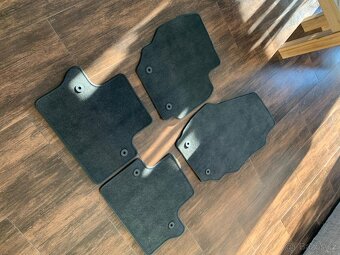 textilní koberce originál Volvo V70 / XC70 (2008-2016) - 8