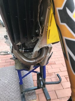 Suzuki RMZ 250 - 8