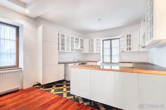 Prodej rodinného domu, 508 m2 - Hostivice, ul. Litovická - 8