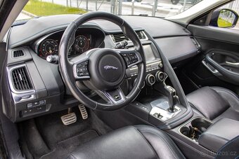 Jaguar E-Pace 2.0 I4 180k R-Dynamic SE AWD A/T - 8