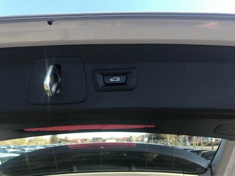 BMW X1 xD25e 4x4 Avatgarde DPH DAB Nav PDC Výhř AL 3/22 - 8