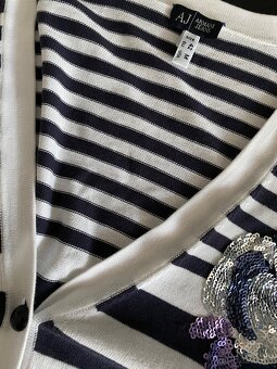 Nenošený svetr na zapínání, kardigan zn. ARMANI Jeans - 8